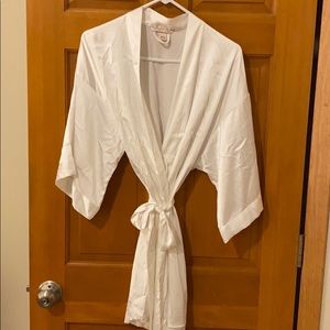 Women’s Victoria Secret Kimono Satin Robe